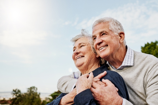 Maintaining Good Oral Hygiene When Wearing Dentures